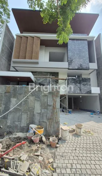image RUMAH BARU GRESS MODERN CITRALAND WOODLAND (1)