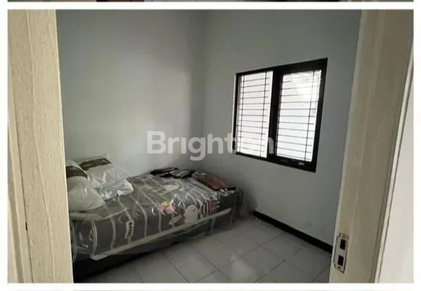 image RUMAH POJOK (HOOK) DI LINGKUNGAN NYAMAN , STRATEGIS DEKAT KOTA DAN EXIT TOLL SIDOARJO PURI INDAH LESTARI (5)
