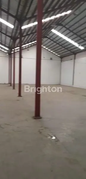 image DISEWAKAN GUDANG BESAR PARKIRAN LUAS LOKASI KARIANGAU  (4)