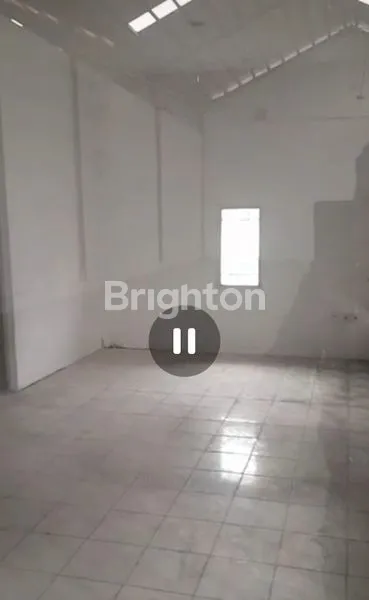 image DISEWAKAN GUDANG BESAR PARKIRAN LUAS LOKASI KARIANGAU  (5)