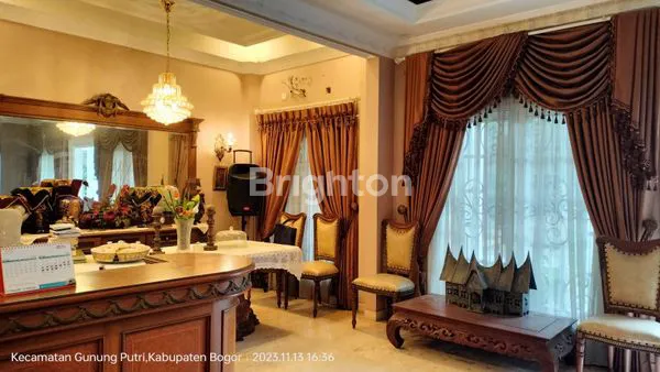 image RUMAH MEWAH SIAP HUNI DI PINGGIR JALAN UTAMA KOTA WISATA (8)