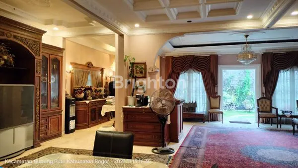 image RUMAH MEWAH SIAP HUNI DI PINGGIR JALAN UTAMA KOTA WISATA (5)