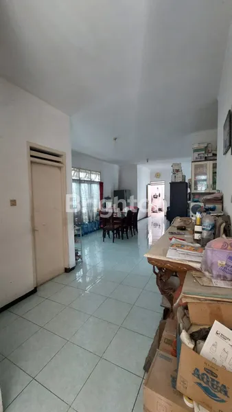 image RUMAH HOOK HITUNG TANAH DI BOULEVARD WONOREJO PERMAI - COCOK UNTUK DIBANGUN RUMAH BARU (5)
