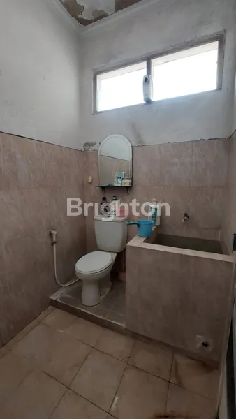 image RUMAH HOOK HITUNG TANAH DI BOULEVARD WONOREJO PERMAI - COCOK UNTUK DIBANGUN RUMAH BARU (6)