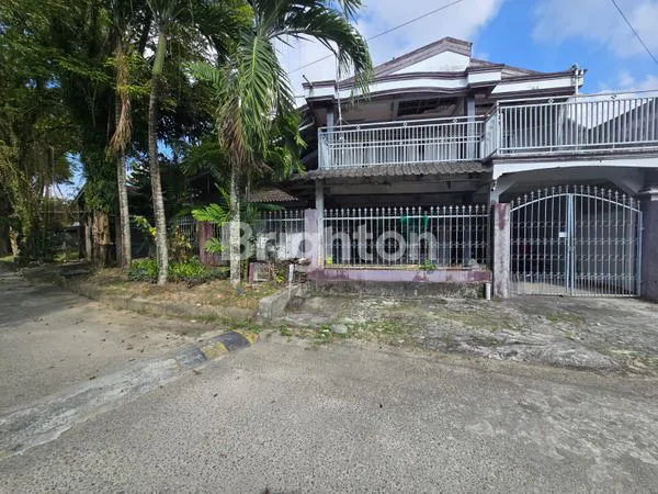 image RUMAH NYAMAN DENGAN LAHAN LUAS & PRIVASI TINGGI (1)