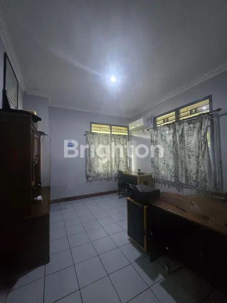 image RUMAH NYAMAN DENGAN LAHAN LUAS & PRIVASI TINGGI (5)