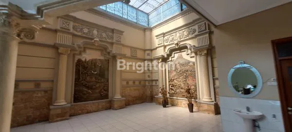 image RUMAH SULTAN SOLO BARU (6)