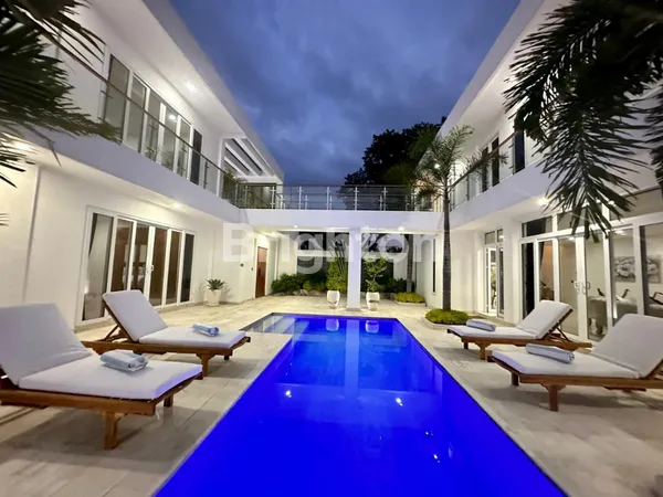 image LEASEHOLD 27 HALF YEARS MODERN VILLA IN RAYA TUMBAK BAYUH, CANGGU FURNISHED (1)