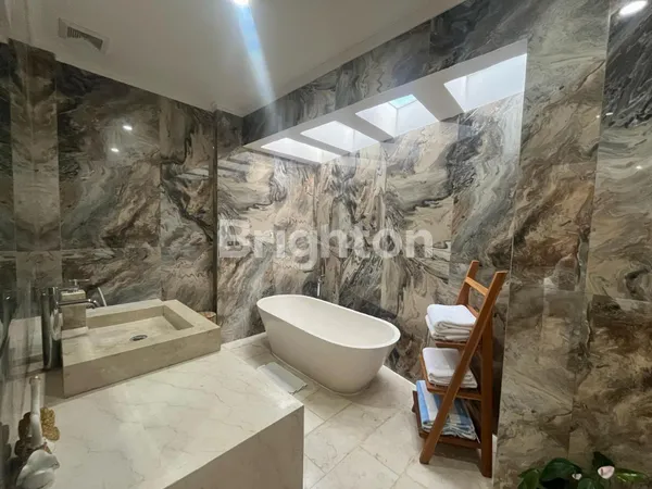 image LEASEHOLD 27 HALF YEARS MODERN VILLA IN RAYA TUMBAK BAYUH, CANGGU FURNISHED (8)