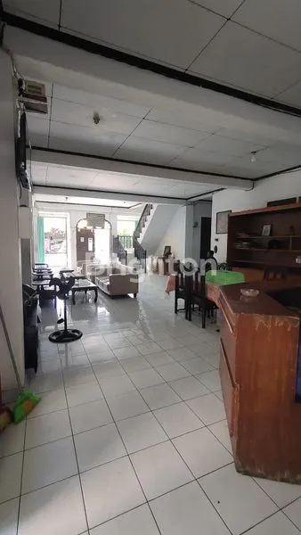 image RUMAH DAN TANAH LUAS TENGAH KOTA (EKS WISMA) (2)