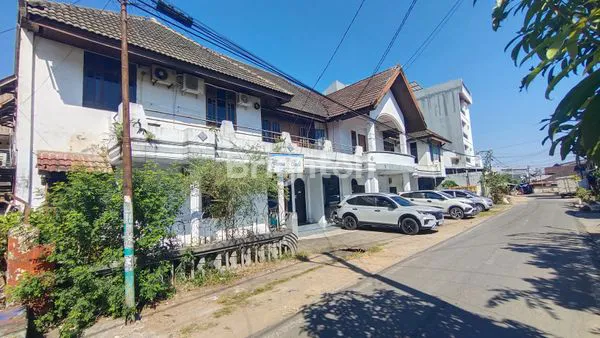 image RUMAH DAN TANAH LUAS TENGAH KOTA (EKS WISMA) (1)