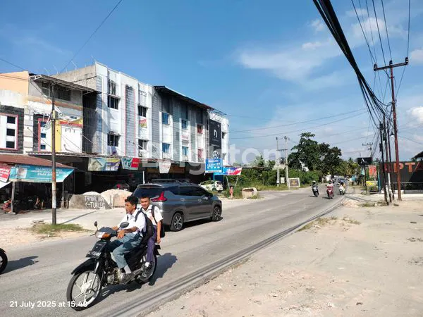 image RUKO 3 LANTAI SEPAKAT (2)