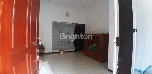 image RUMAH 2 LANTAI SIAP HUNI SELOMAS TIMUR SEMARANG UTARA (6)