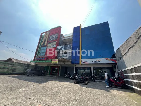 image RUKO 3 LANTAI PINGGIR JALAN (1)