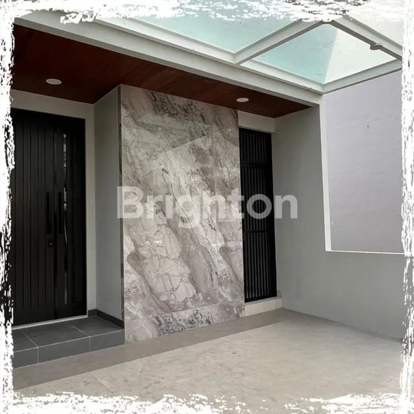 image MOCCA VRBANA BARU GRESS MODERN MINIMALIS (2)