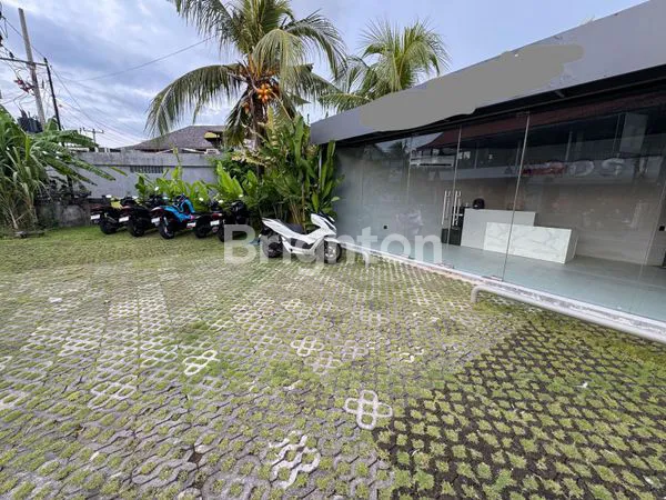 image DISEWAKAN RUANG KANTOR STRATEGIS DI PINGGIR JALAN RAYA CANGGU (4)