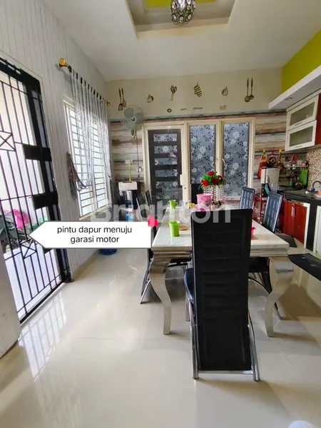 image DIJUAL RUMAH DI  JL DAHLIA KOMPLEKS SULTAN HASANUDDIN  (6)