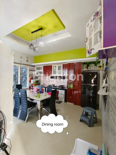 image DIJUAL RUMAH DI  JL DAHLIA KOMPLEKS SULTAN HASANUDDIN  (7)