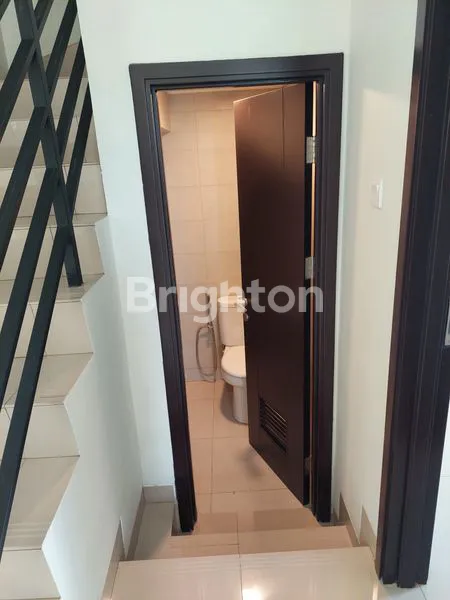 image RUMAH SEWA SUMMARECON CROWN GADING KOTA HARAPAN INDAH CAKUNG BEKASI (5)