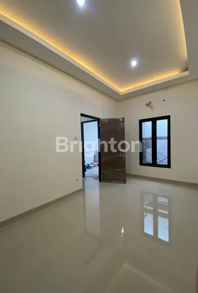 image RUMAH BARU MODERN MINIMALIS BAGUS 3 KAMAR DI RUNGKUT - LAYOUT LEGA (4)