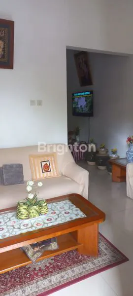 image RUMAH ASRI LOKASI STRATEGIS DI MARGAHAYU RAYA, BANDUNG (2)