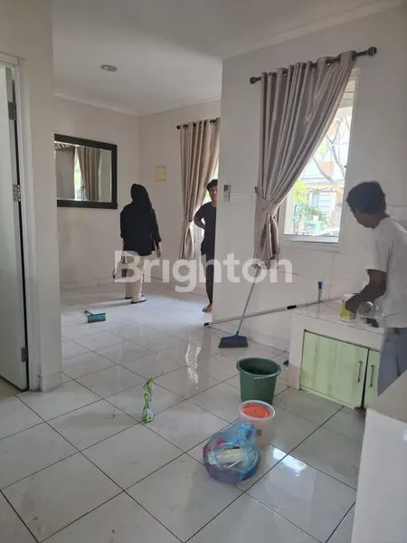 image RUMAH 2 LANTAI ASRI DI CLUSTER NEBRASKA KOTA WISATA (6)