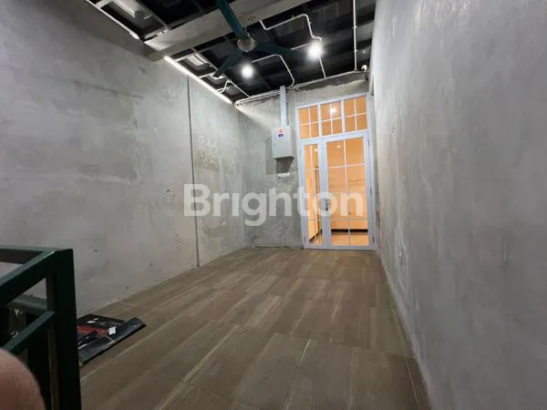 image RUMAH DI JALAN RAMAI GADING SERPONG UNTUK USAHA (5)