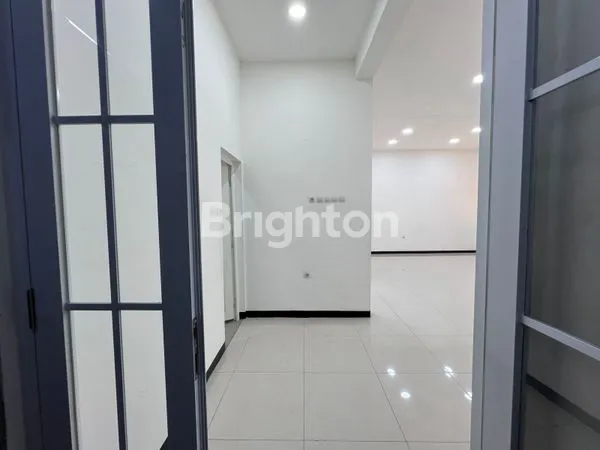 image RUMAH DI JALAN RAMAI GADING SERPONG UNTUK USAHA (4)