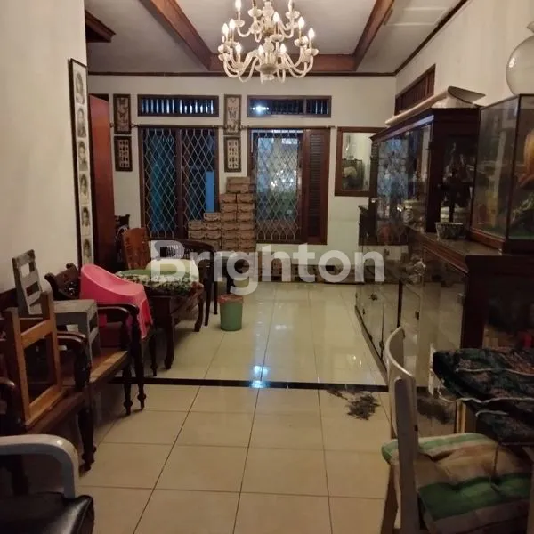 image RUMAH HOEK POS PENGUMBEN KOMPLEK PERTAMBANGAN JAKARTA BARAT (3)