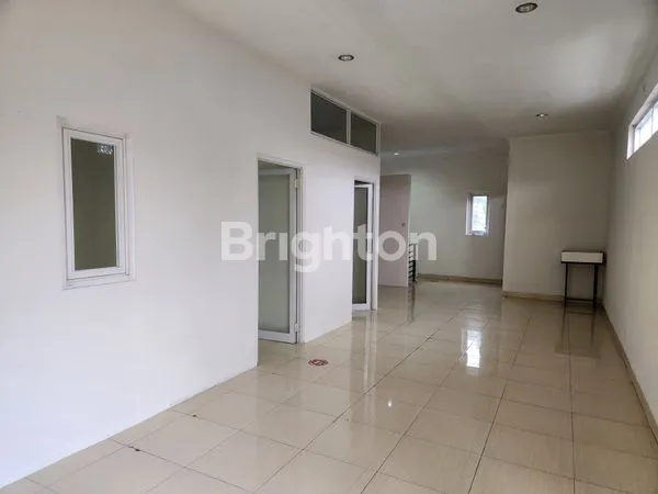 image RUKO STRATEGIS DI JL IBRAHIM ADJIE KIARACONDONG, BANDUNG (7)