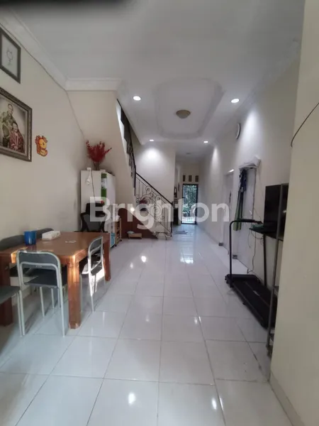 image RUMAH KULDESAK LOKASI STRATEGIS SRENGSENG (3)