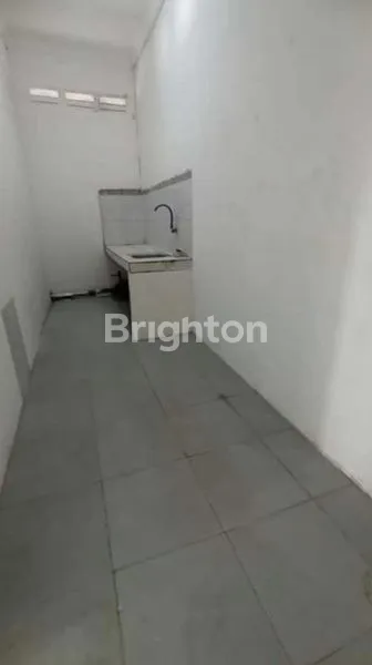 image RUMAH SIAP HUNI DI PERMATA DEPOK REGENCY (8)