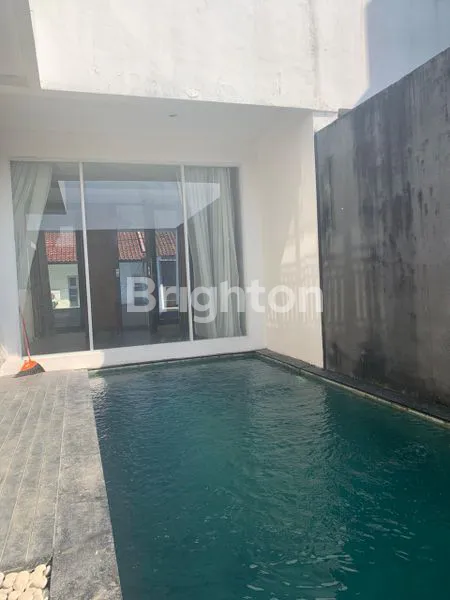 image RUMAH MODERN  STYLE DI NUSA DUA (6)