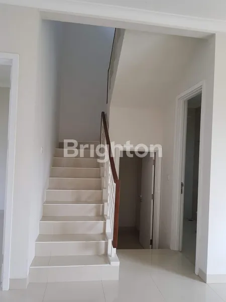 image RUMAH 9X18M & FURNISHED DI CLUSTER THE AVANI, BSD CITY  (3)