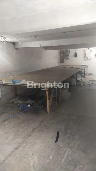 image DI JUAL RUMAH TUA (SEBAGIAN SUDAH DI RENOVASI) DAERAH HARAPAN INDAH (4)