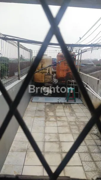 image DI JUAL RUMAH TUA (SEBAGIAN SUDAH DI RENOVASI) DAERAH HARAPAN INDAH (8)