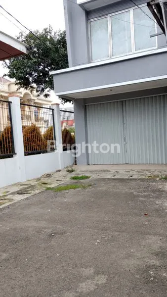 image RUKO BULEVAR HIJAU 3 LANTAI (3)