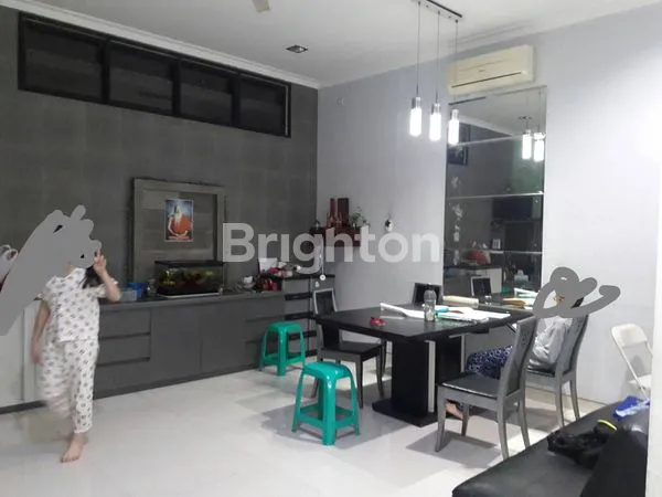 image RUMAH BAGUS RAPIH TERAWAT DI PLUIT KARANG (2)