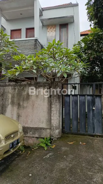 image RUMAH 2 LANTAI LOKASI STRATEGIS DI PADANGSAMBIAN KAJA (8)