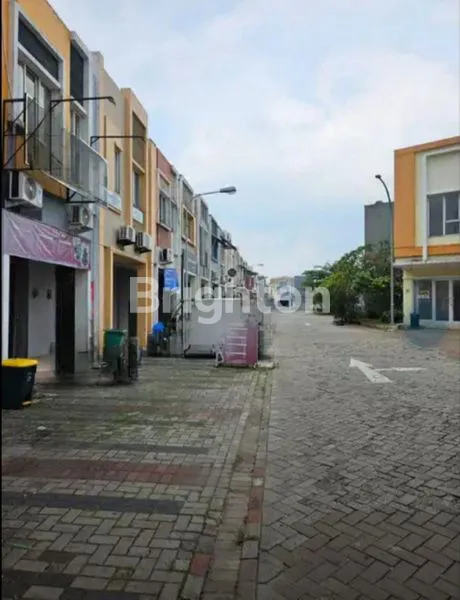 image RUKO 2 LANTAI  LOKASI STRATEGIS DAN RAMAI DI PASAR PARAMOUNT (5)