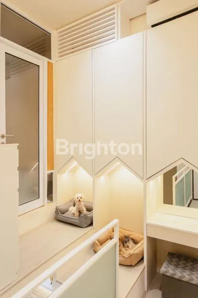 image RUMAH FULL RENOVASI CAKEP DI FLEEKHAUZ BSD (5)