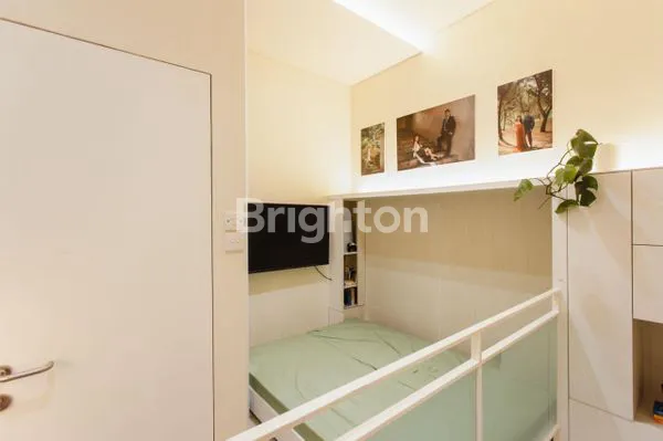 image RUMAH FULL RENOVASI CAKEP DI FLEEKHAUZ BSD (8)