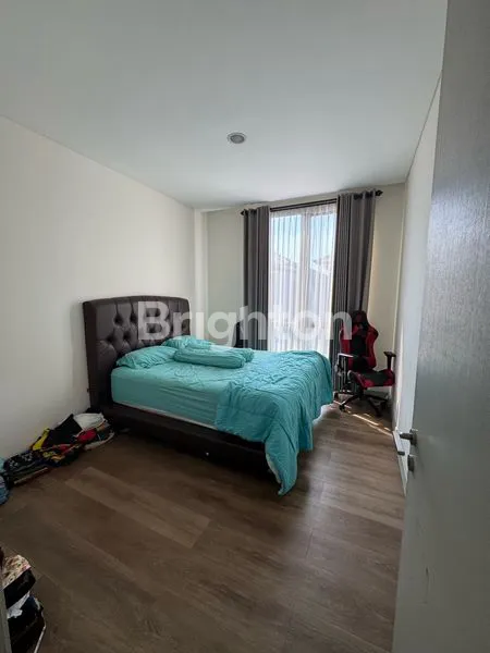 image RUMAH ASYA JGC CLASTER MANINJAU.SIAP HUNI 3LANTAI KT 4+1 (6)