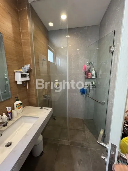 image RUMAH ASYA JGC CLASTER MANINJAU.SIAP HUNI 3LANTAI KT 4+1 (8)