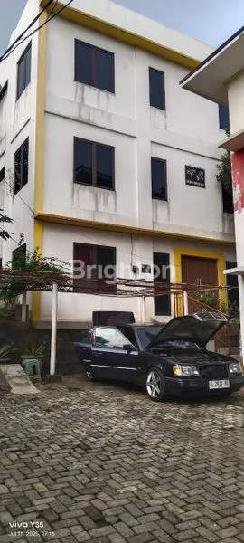 LAHAN EMPANG + BANGUNAN