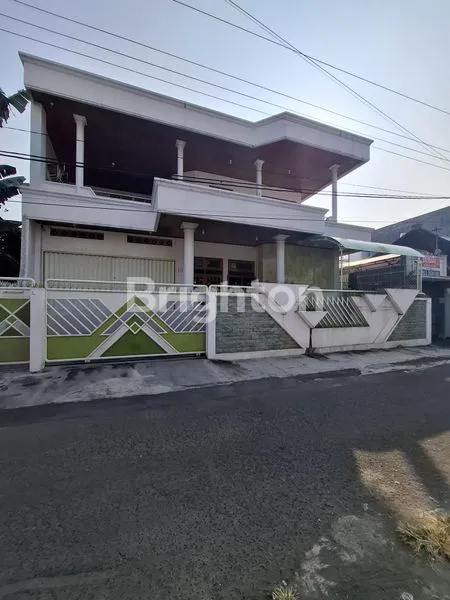 image SOLO KRATONAN RUMAH ISTIMEWA LUAS DAN AKSES TENGAH KOTA (3)