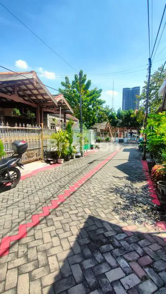 image RUMAH SIMPANG DARMO PERMAI UTARA SURABAYA BARAT (3)