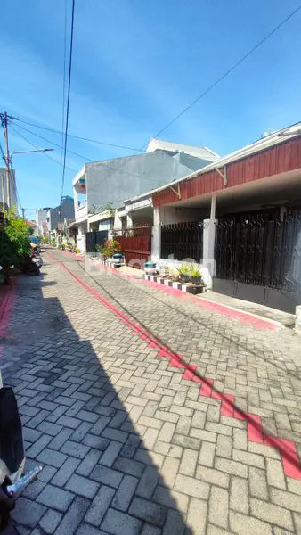 image RUMAH SIMPANG DARMO PERMAI UTARA SURABAYA BARAT (4)
