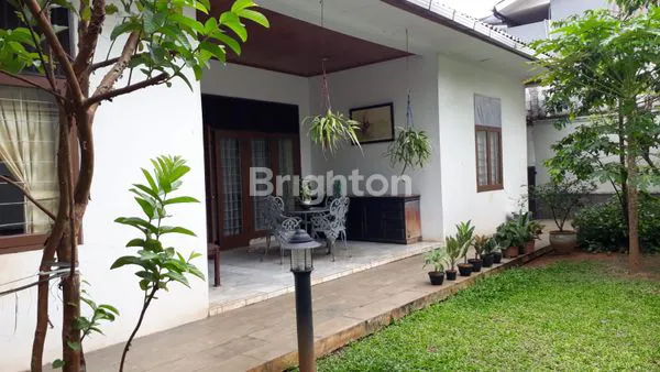 image RUMAH LUAS & NYAMAN DI JAGAKARSA, JAKARTA SELATAN (5)