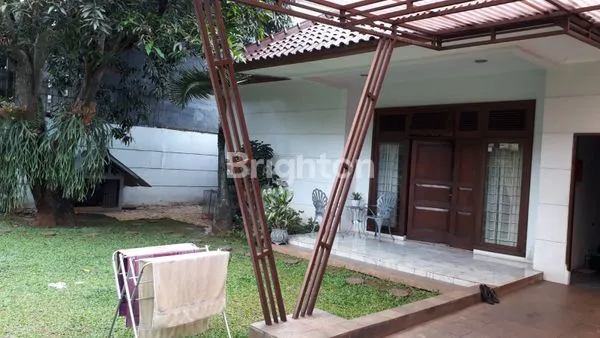 image RUMAH LUAS & NYAMAN DI JAGAKARSA, JAKARTA SELATAN (8)
